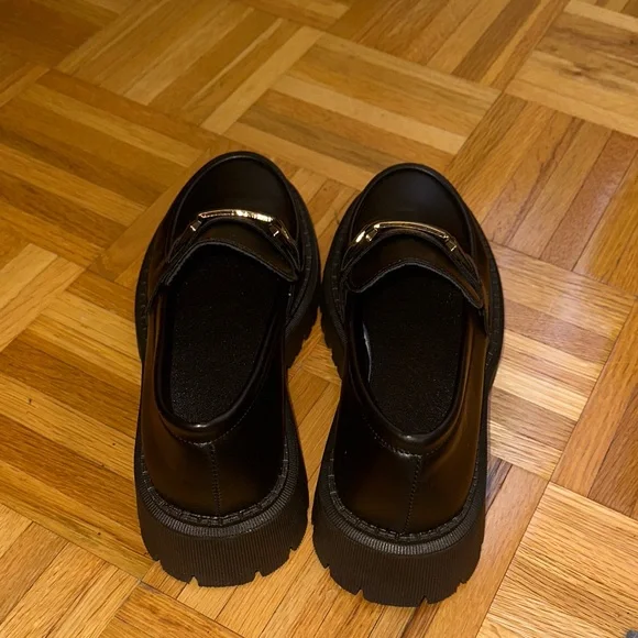 Women’s Black Loafers - Picture 4 of 5